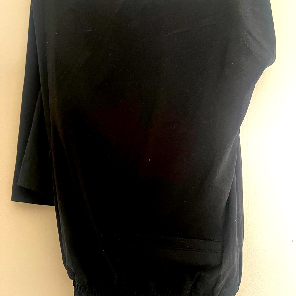 Athleta Black Cropped Capri pant